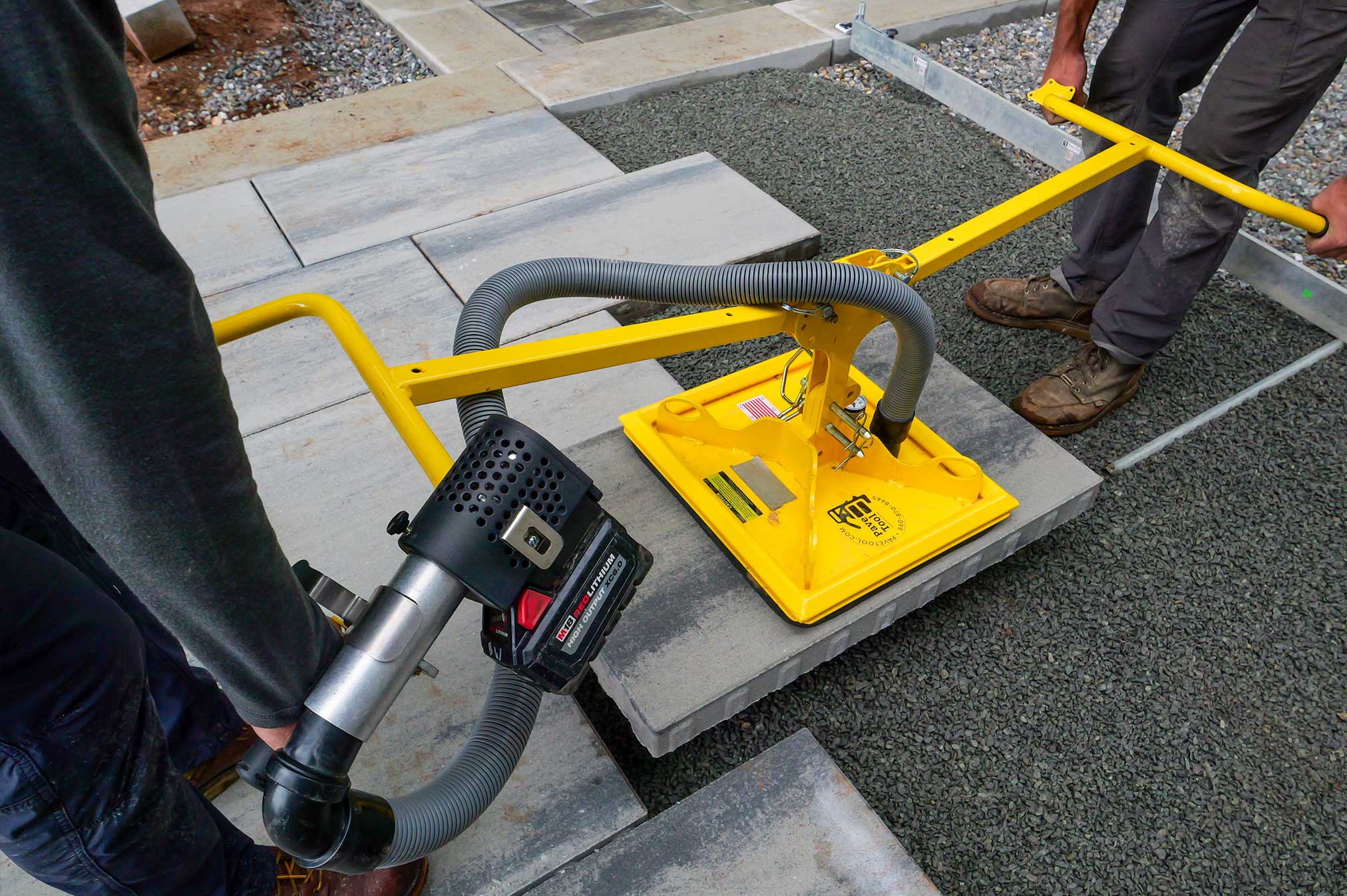 suction equipment picking up slab